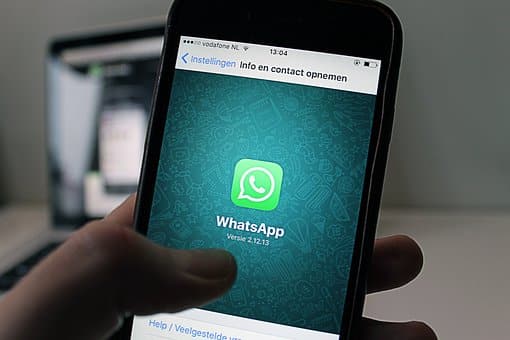 Managing WhatsApp Group Chats